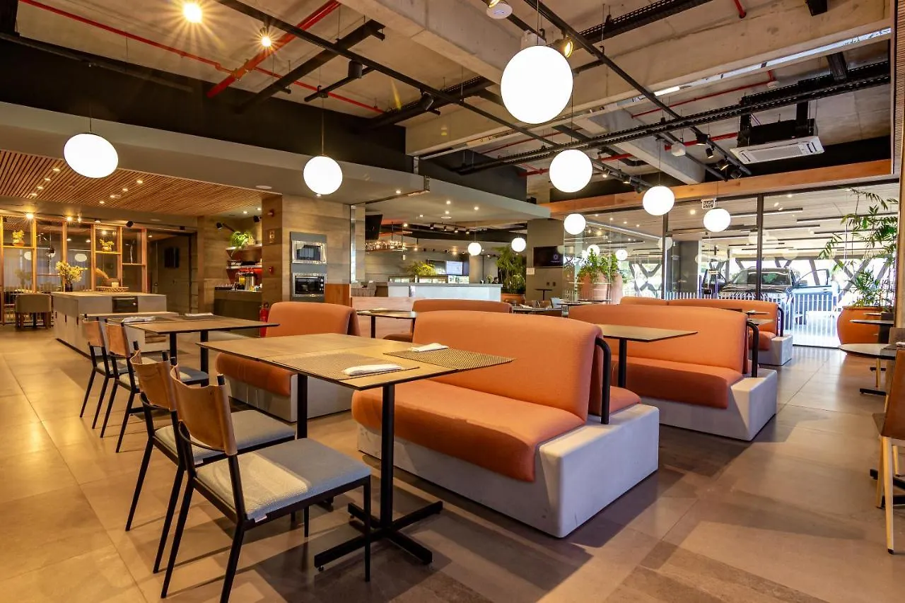 Novotel Criciuma ホテル クリシウマ